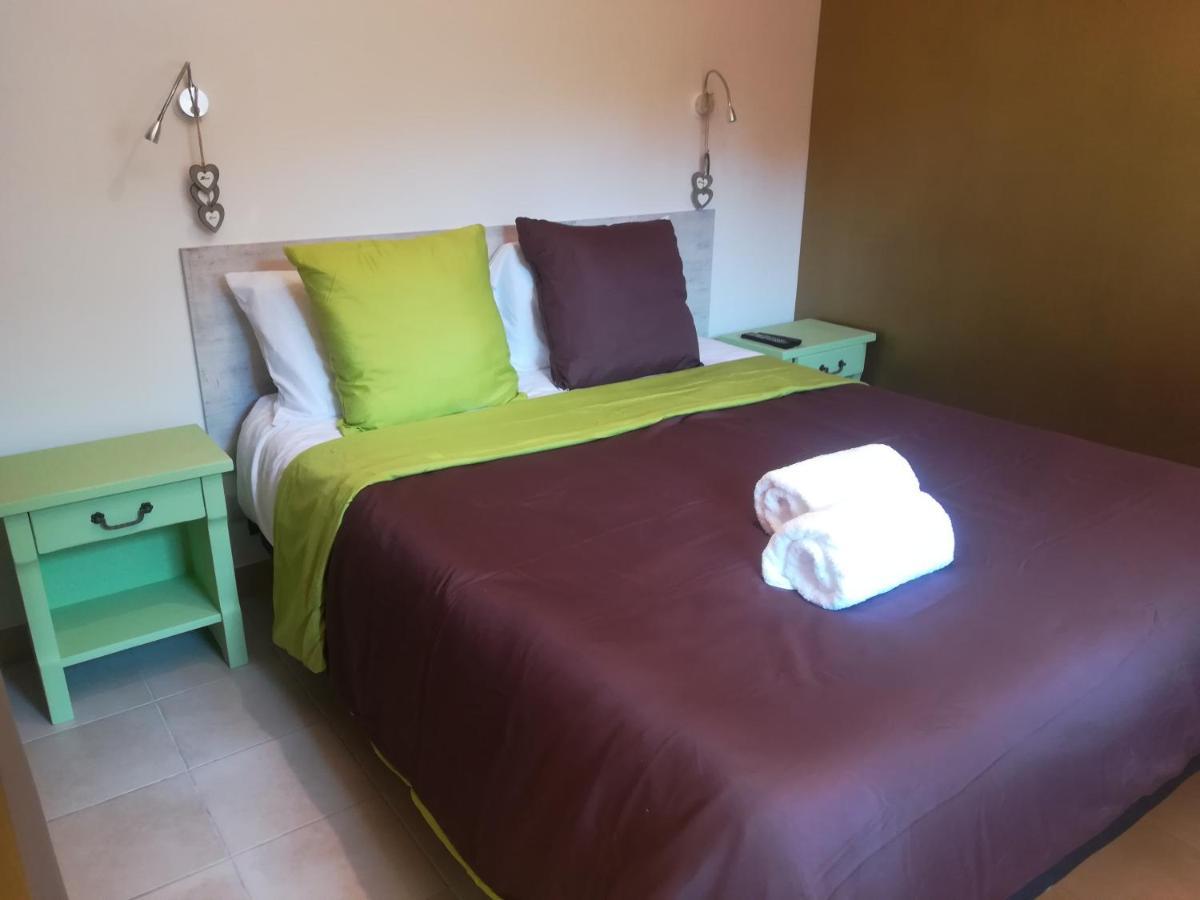 Appartement Avec Jacuzzi Hammam Sauna Privatise Au Rez De Chaussee Ds Maison A Voglans A 2 Kilometres Du Lac Du Bourget En Savoie Entre Chambery Et Aix Les Bains Cure Thermale Værelse billede